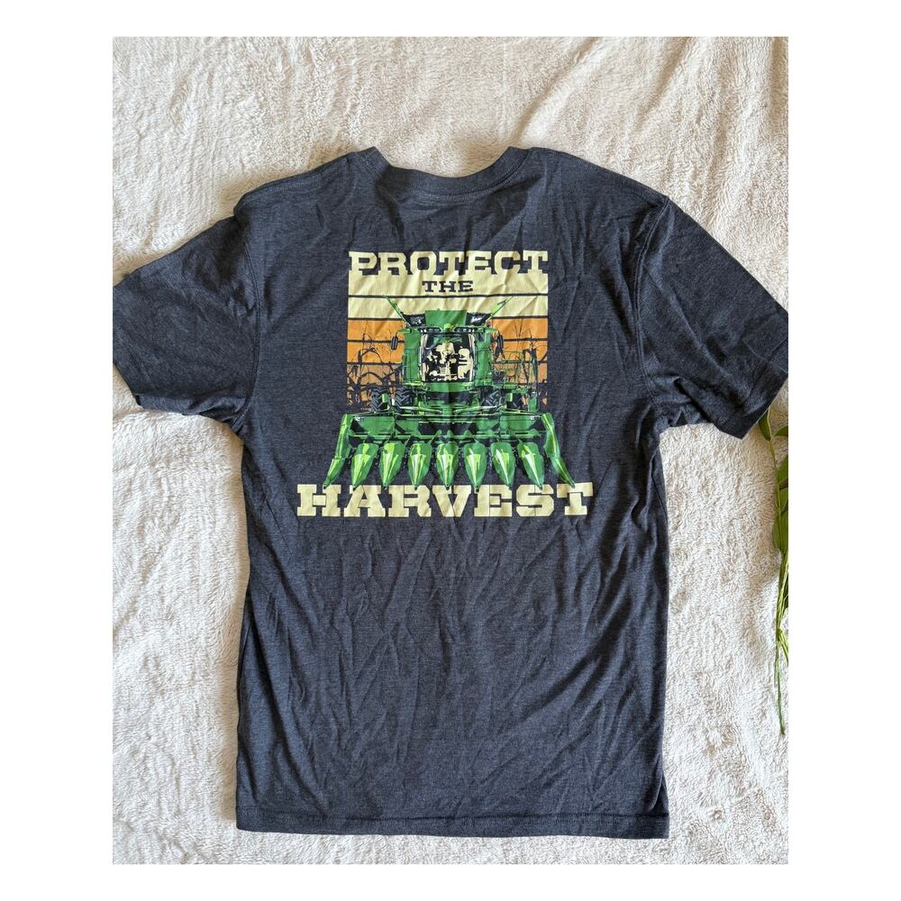 John Deere Protect the Harvest t-shirt Medium NWT